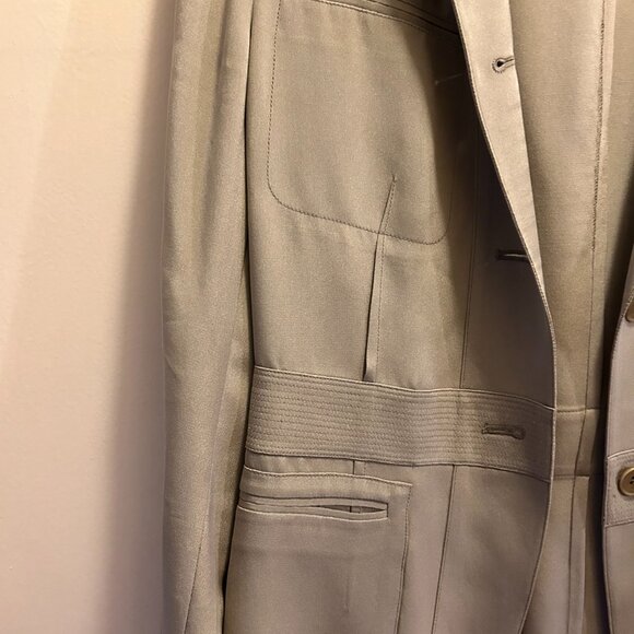 Blazer - Picture 2 of 8